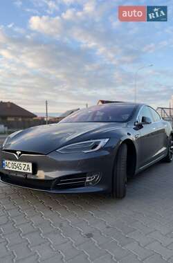 Седан Tesla Model S 2018 в Луцке
