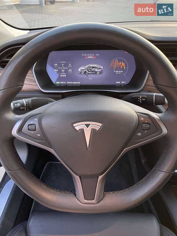 Седан Tesla Model S 2018 в Луцьку