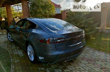 Лифтбек Tesla Model S 2013 в Киеве