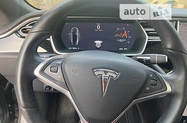 Хетчбек Tesla Model S 2017 в Львові