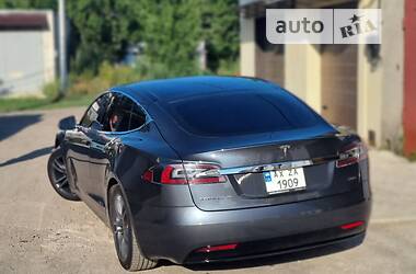 Лифтбек Tesla Model S 2016 в Харькове