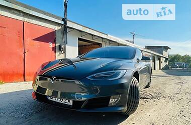 Лифтбек Tesla Model S 2016 в Харькове