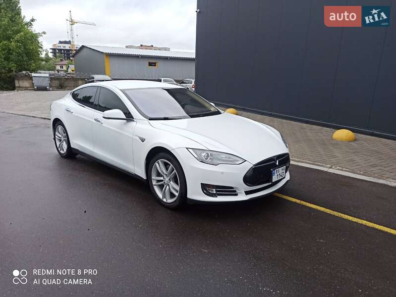 Лифтбек Tesla Model S 2013 в Хмельницком