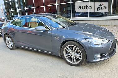 Лифтбек Tesla Model S 2013 в Тернополе