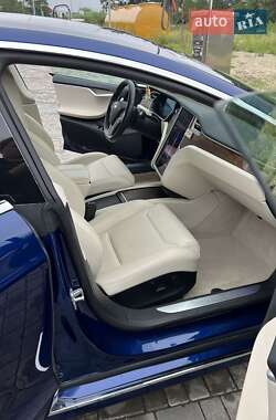 Ліфтбек Tesla Model S 2018 в Львові