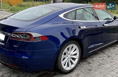Лифтбек Tesla Model S 2018 в Львове