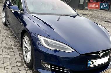 Ліфтбек Tesla Model S 2018 в Львові