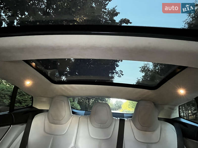 Седан Tesla Model S 2016 в Киеве фото 11 Седан Tesla Model S 2016 в Киеве