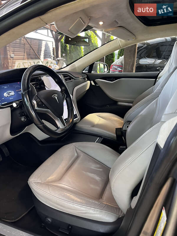 Седан Tesla Model S 2016 в Киеве фото 4 Седан Tesla Model S 2016 в Киеве