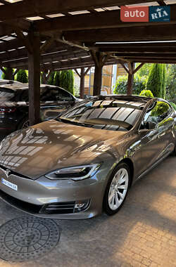 Седан Tesla Model S 2016 в Киеве фото 15 Седан Tesla Model S 2016 в Киеве