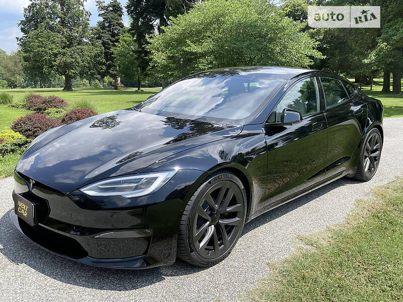 Лифтбек Tesla Model S 2022 в 