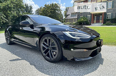 Лифтбек Tesla Model S 2022 в 