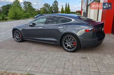 Лифтбек Tesla Model S 2017 в 