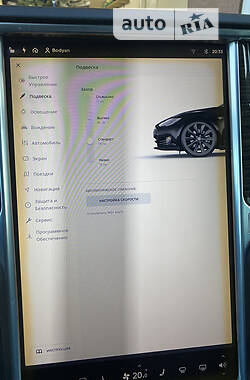 Хэтчбек Tesla Model S 2014 в Киеве