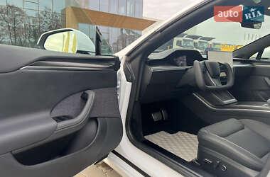 Лифтбек Tesla Model S 2022 в Киеве