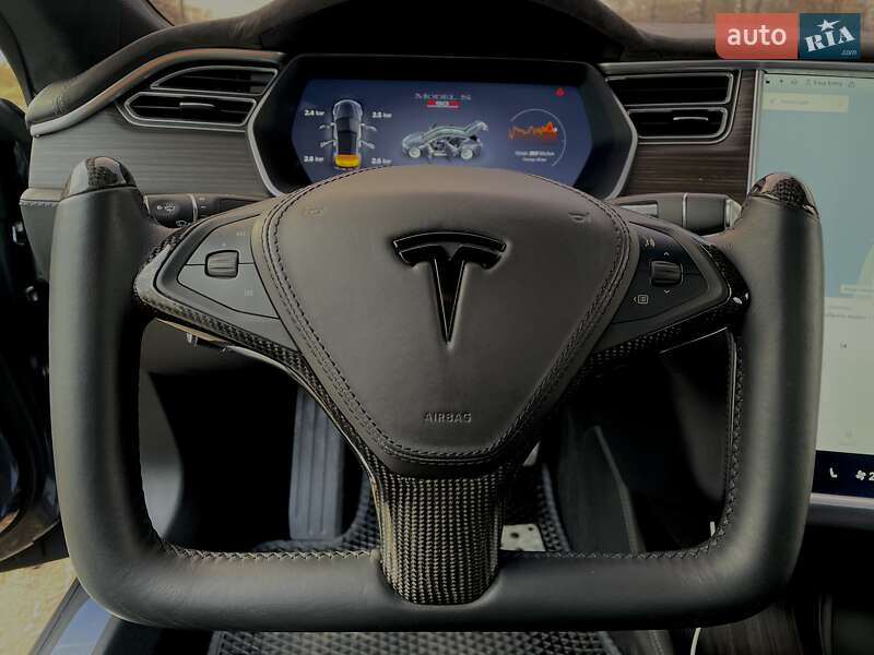 Лифтбек Tesla Model S 2014 в Днепре