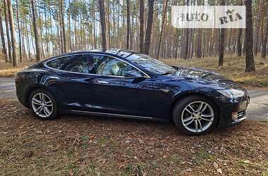 Лифтбек Tesla Model S 2013 в Черкассах