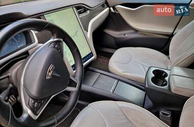 Ліфтбек Tesla Model S 2013 в Черкасах