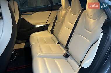 Ліфтбек Tesla Model S 2019 в Харкові