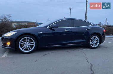 Лифтбек Tesla Model S 2014 в Полтаве