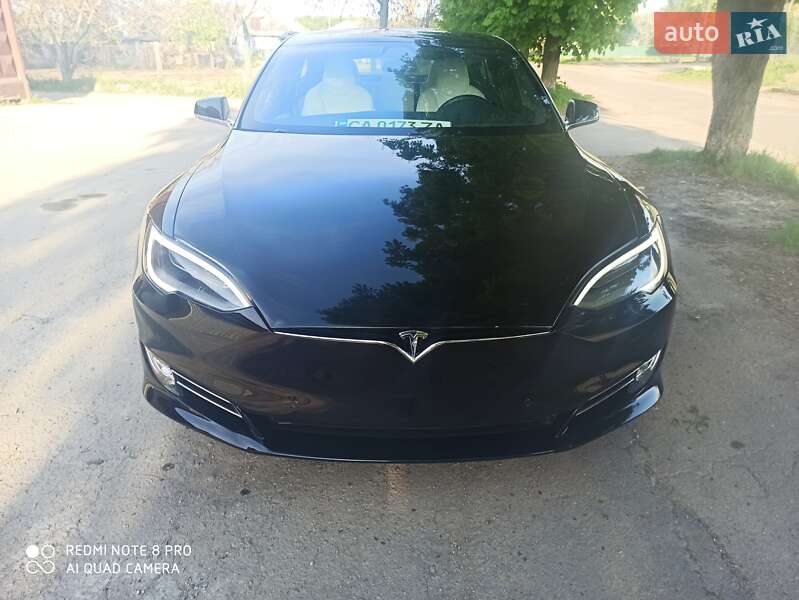Tesla Model S 2017