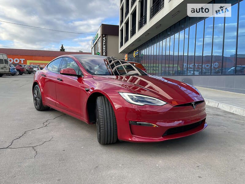 Лифтбек Tesla Model S 2021 в Умани