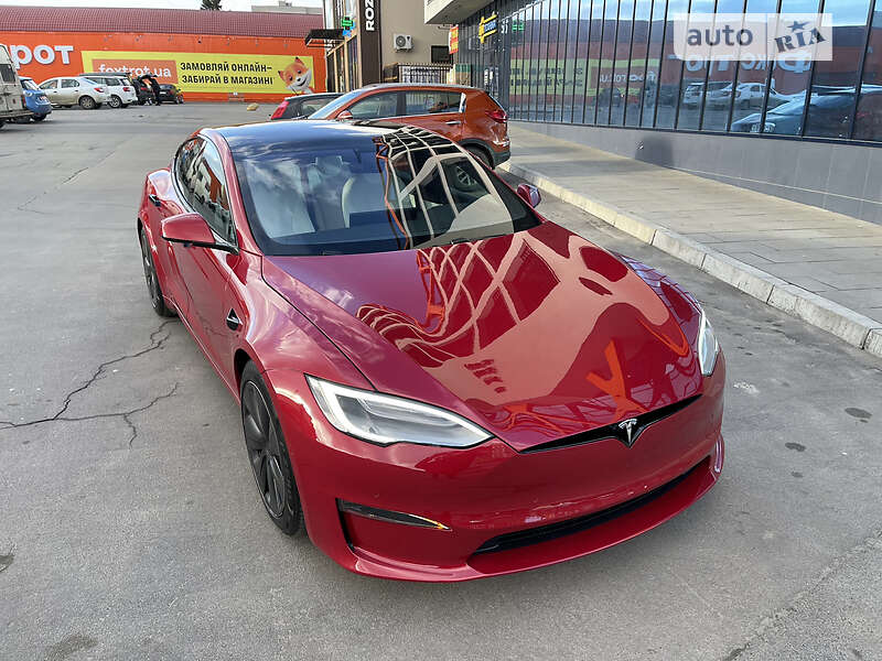 Лифтбек Tesla Model S 2021 в Умани