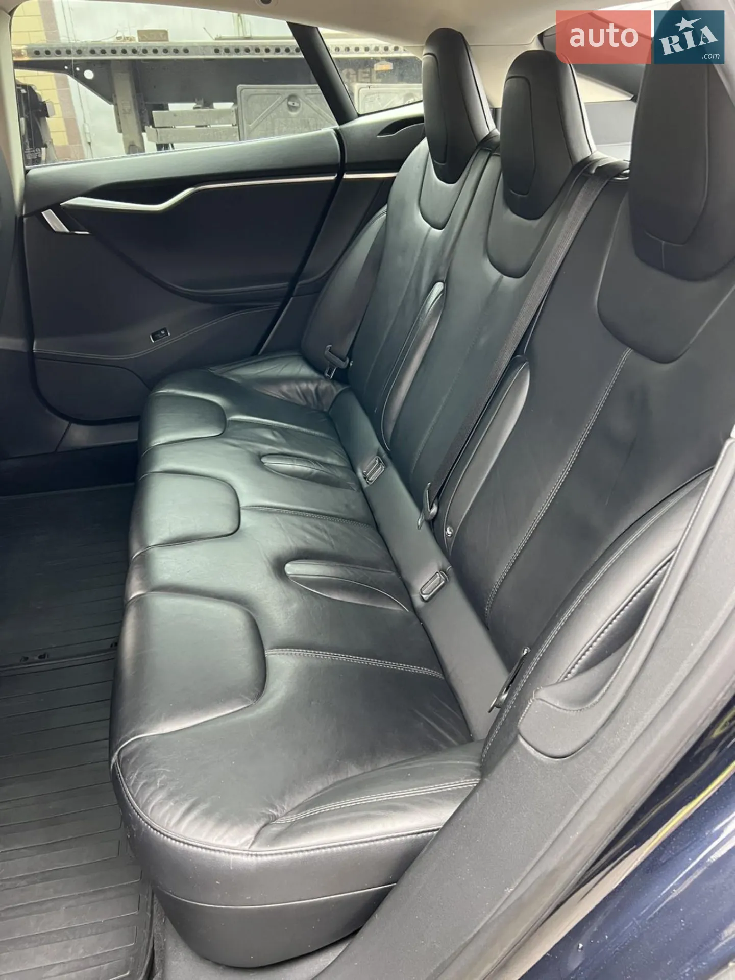 2015 Tesla Model S - мініатюра 15