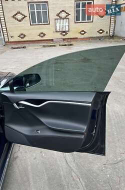 Седан Tesla Model S 2015 в Киеве фото 18 Седан Tesla Model S 2015 в Киеве