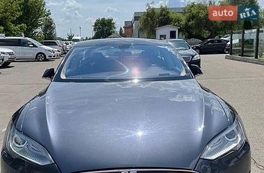 Лифтбек Tesla Model S 2014 в Киеве