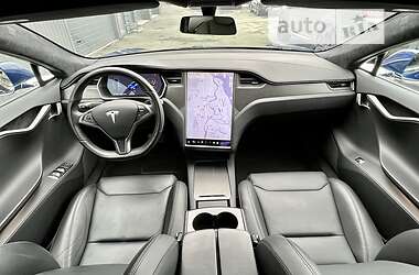 Лифтбек Tesla Model S 2019 в 