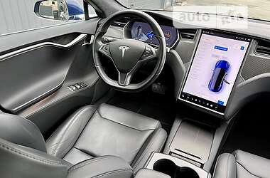 Лифтбек Tesla Model S 2019 в 