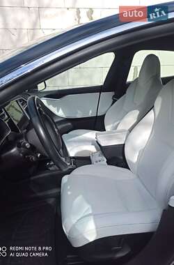 Лифтбек Tesla Model S 2017 в Умани