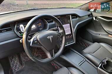 Лифтбек Tesla Model S 2018 в 