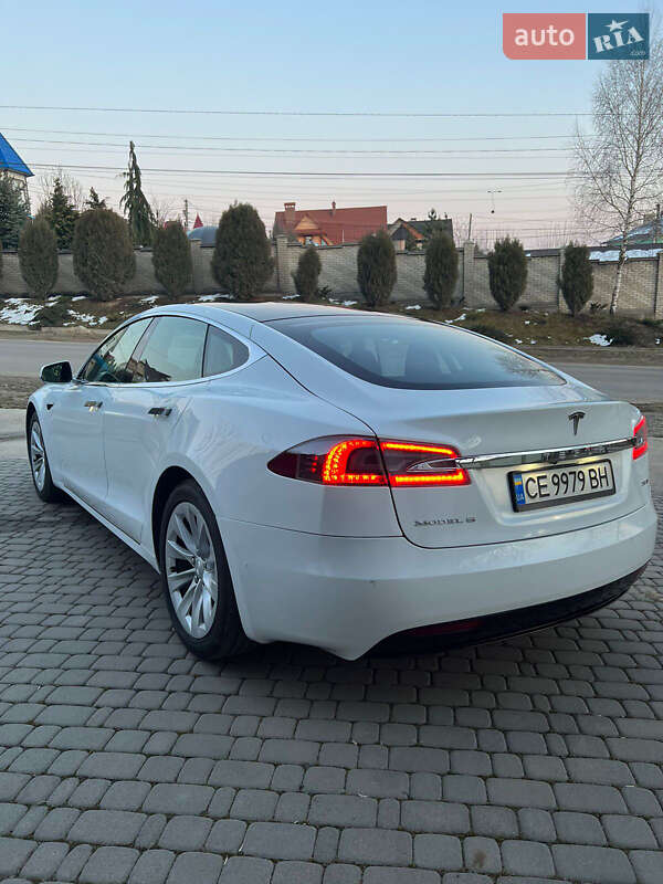 Хетчбек Tesla Model S 2017 в Чернівцях