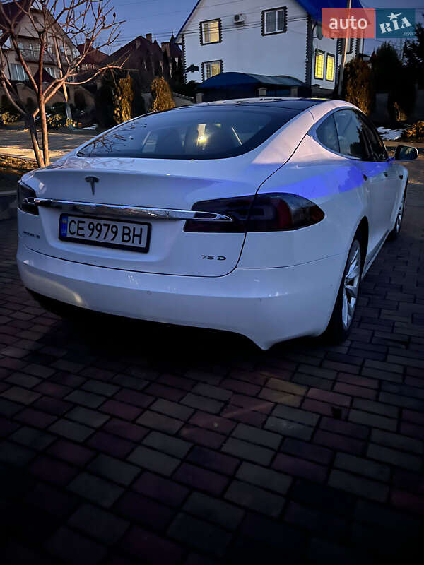 Хетчбек Tesla Model S 2017 в Чернівцях