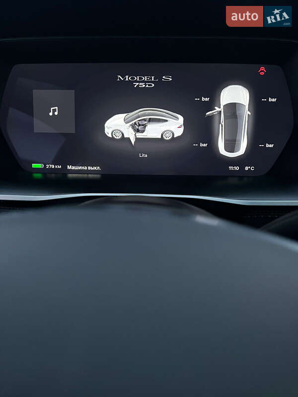 Хэтчбек Tesla Model S 2017 в Черновцах