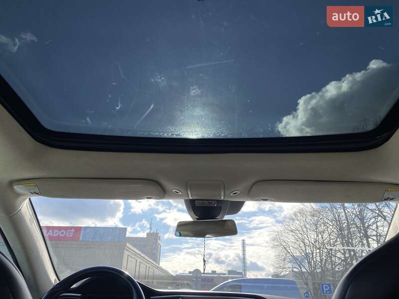 Ліфтбек Tesla Model S 2015 в Житомирі