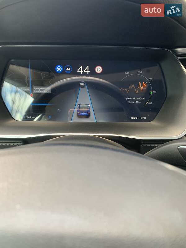 Ліфтбек Tesla Model S 2015 в Житомирі