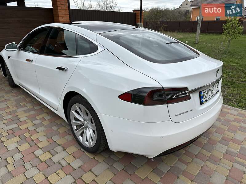 Ліфтбек Tesla Model S 2017 в Сумах