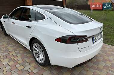Ліфтбек Tesla Model S 2017 в 
