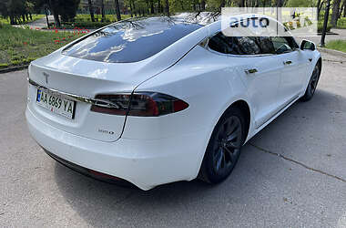 Ліфтбек Tesla Model S 2017 в 