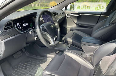 Ліфтбек Tesla Model S 2017 в 