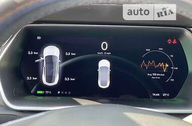 Ліфтбек Tesla Model S 2017 в 