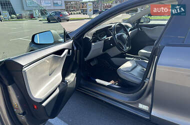Ліфтбек Tesla Model S 2015 в Києві