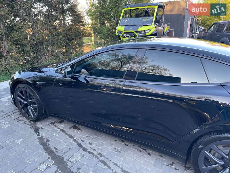 Ліфтбек Tesla Model S 2021 в Львові