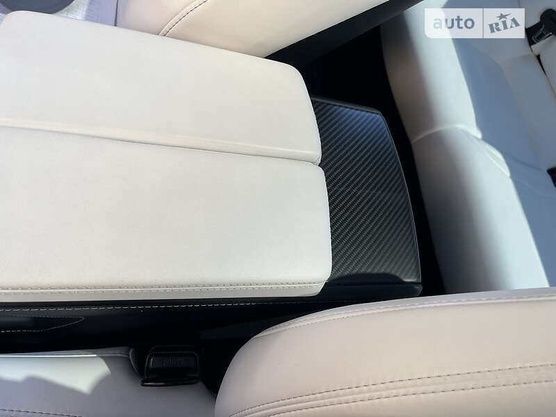 Лифтбек Tesla Model S 2017 в Запорожье фото 16 Лифтбек Tesla Model S 2017 в Запорожье