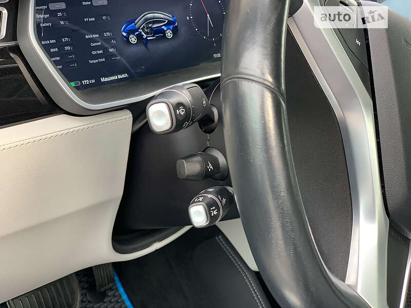 Ліфтбек Tesla Model S 2015 в Києві фото 22 Ліфтбек Tesla Model S 2015 в Києві