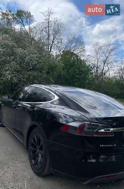 Лифтбек Tesla Model S 2015 в Черкассах