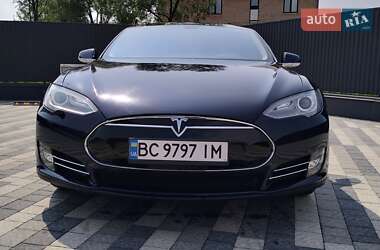 Лифтбек Tesla Model S 2013 в 